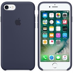 Оригинальный силиконовый чехол-накладка Apple для iPhone 7/8, цвет «темно-синий»  (MMWK2ZM/A) - фото 17360