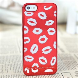 Пластиковый дизайн чехол-накладка Marc Jacobs Kisses Red для iPhone 5